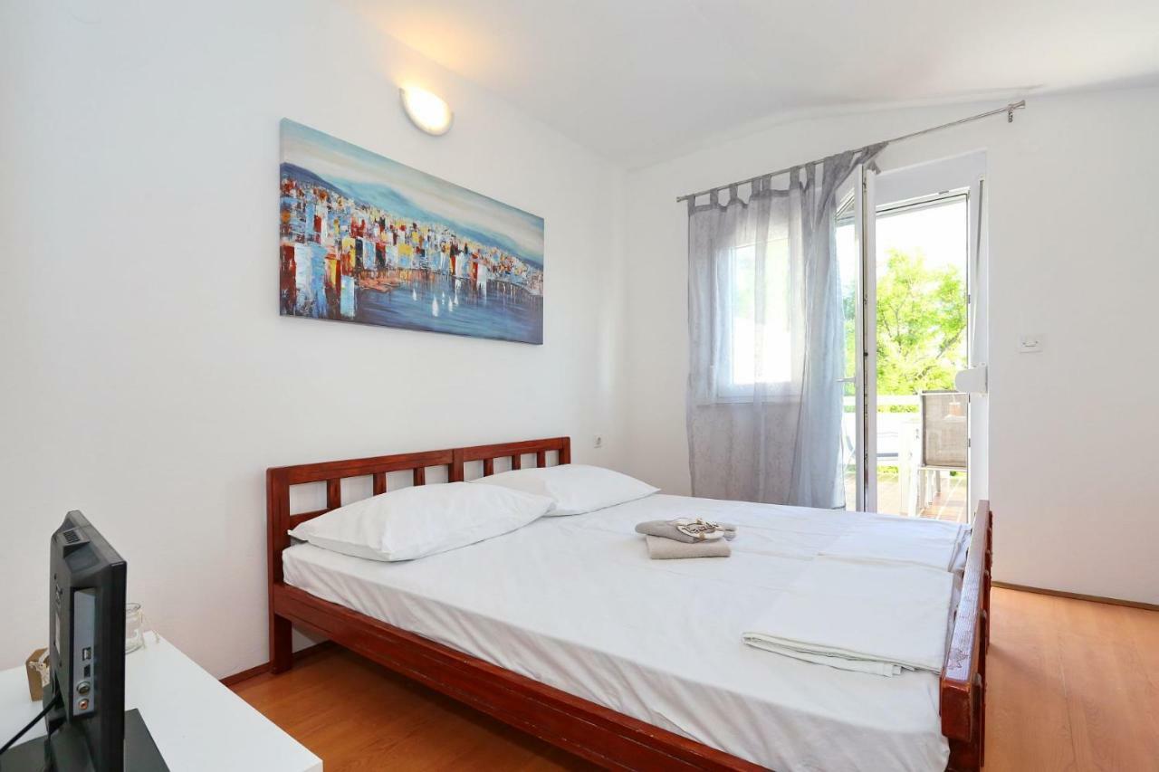 Apartments Golub Nin Exterior foto